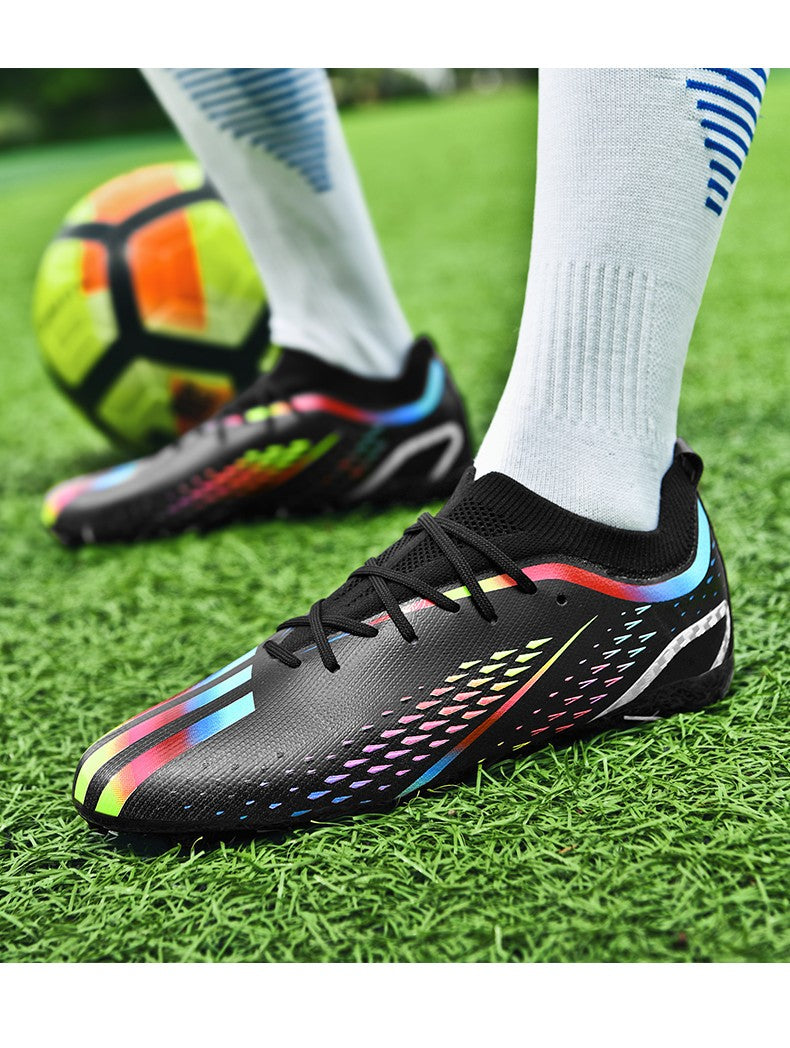 New Men Ultralight Soccer Shoes TF/FG Professional Football Boots Unisex Non-Slip Training Soccer Cleats Outdoor Field Chuteira