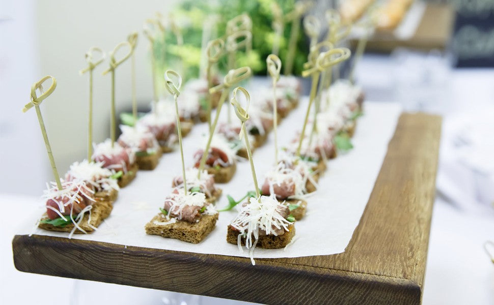 Palitos de Coquetel Espetos de Nó de Bambu Natural Palitos de Comida Mini Palitos de Dente Decorativos para Bebidas Frutas e Guarnição de Tábua de Frios