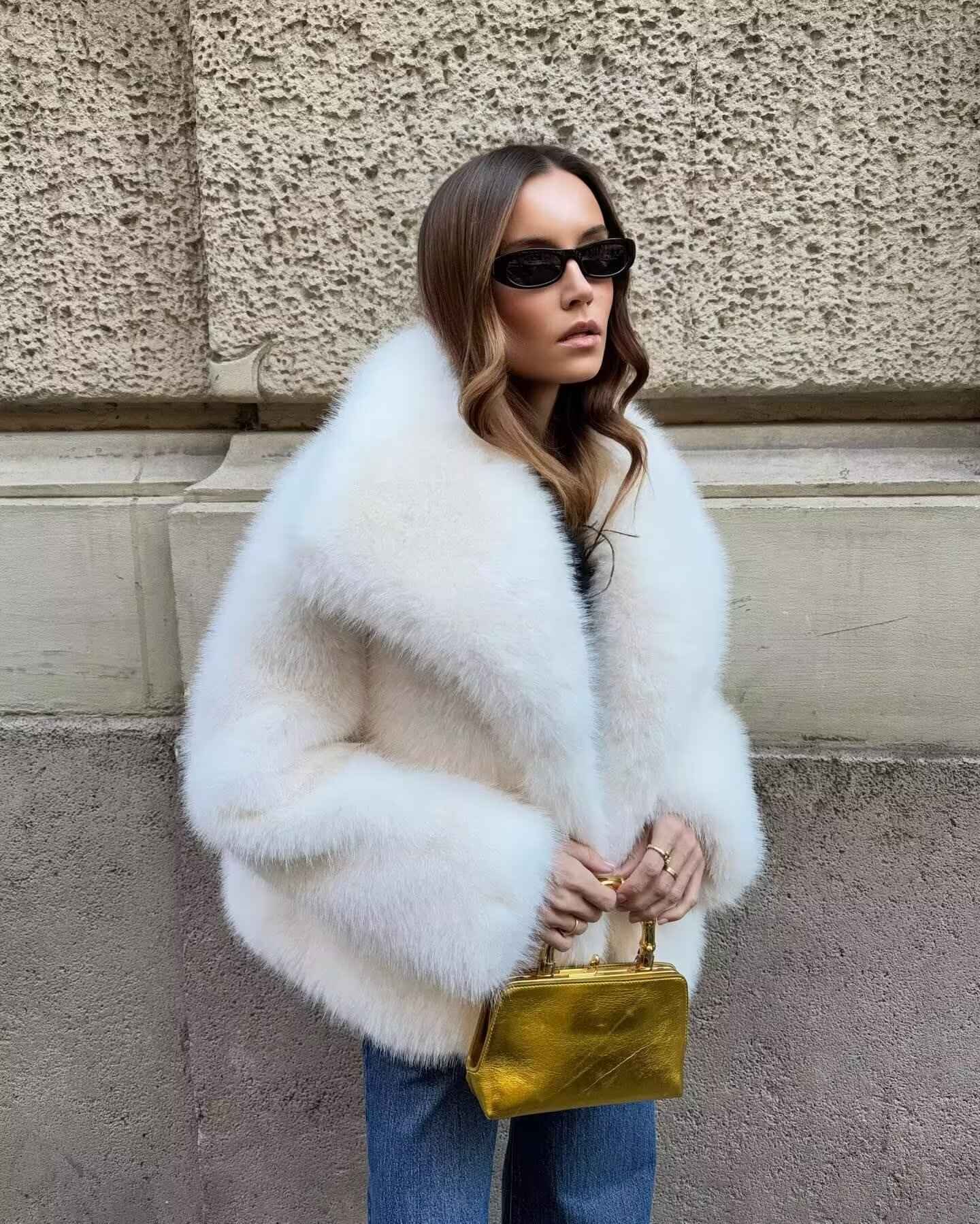 MUJER 2025 Faux Fur Coat Women Fluffy Women's Winter Jacket Long Sleeve Warm Winter Woman Coat Luxury Outerwears Coats for Woman