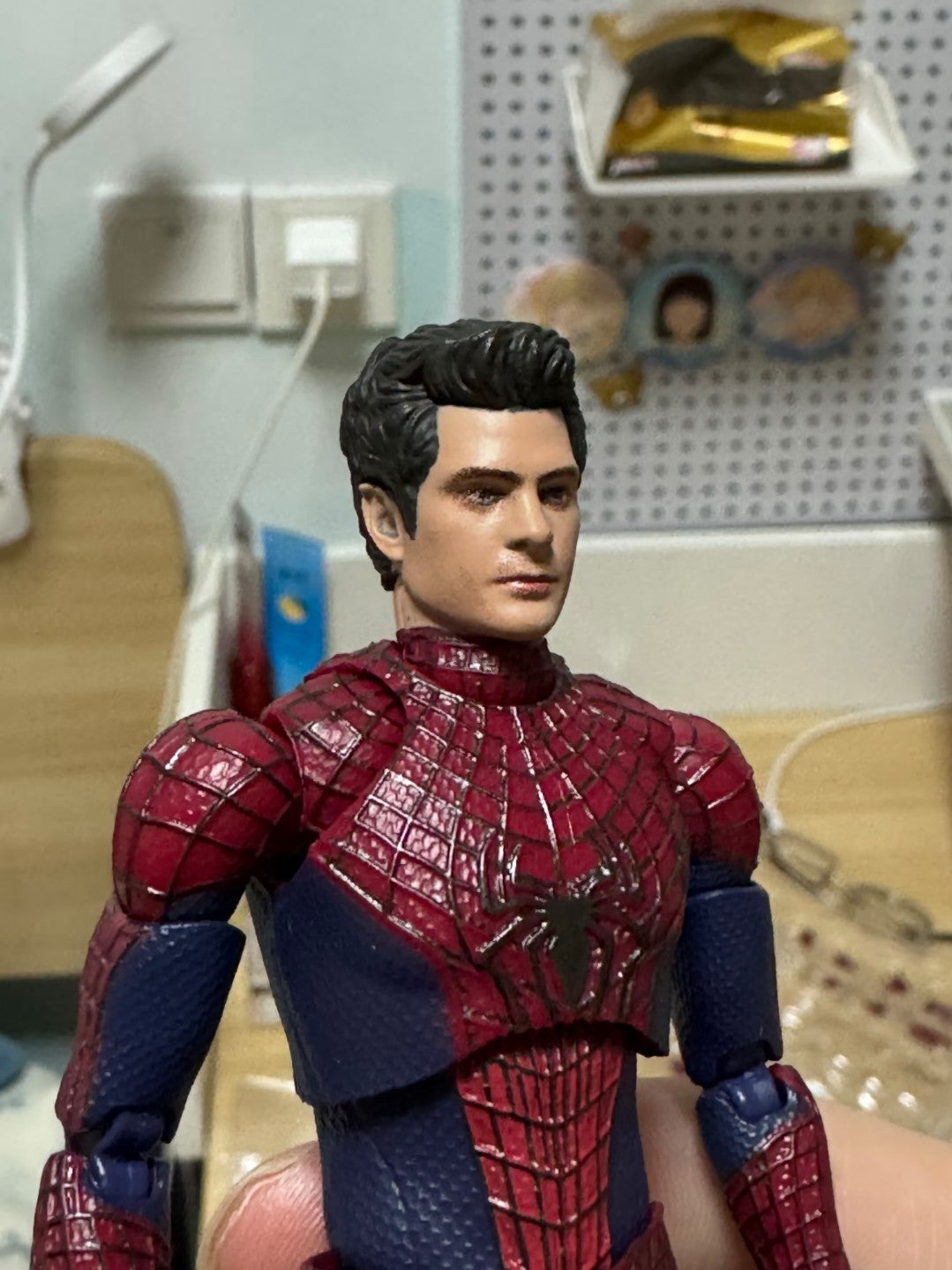 Em estoque Ko Mafex 248 The Amazing Spider Man Bonecos de Ação Marvel Andrew Garfield Estatueta Modelo Brinquedo Infantil Presentes