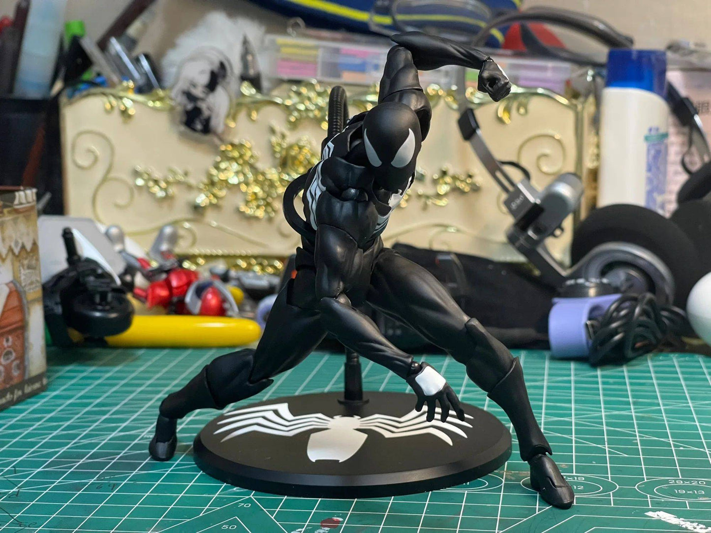 Hot Mess Toys Boneco de Ação do Homem-Aranha Preto Anime Aranha Terno Vermelho Preto Vizinho Simbionte Aranha Escarlate Cc Toys Brinquedo de Presente