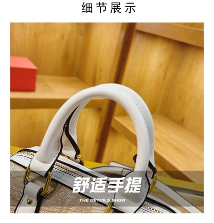 Classic Retro Boston New Small Bag Casual and Versatile Temperament Good Look Popular Hot Style Crossbody Bag