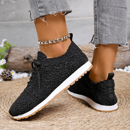 New Sneakers For Women Breathable Fashion Trainers Plus Size Women Sneakers Mesh Fabric Lace Up Women Shoes Female Footwear