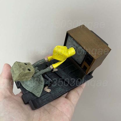 Jogo Quente GK Little Nightmares Anime Figure Six Maya Yamaoka Mono Action Figure Modelo Brinquedos Presente de Natal Decoração de Quarto