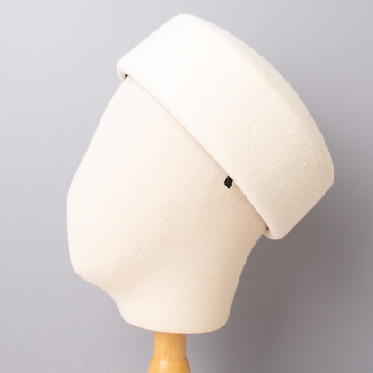 Vintage Hard Top Flat Fedoras Hats Women 100% Wool Felt Berets Hat Wedding Fascinator Caps Wedding Cocktail Party Pillbox Hat