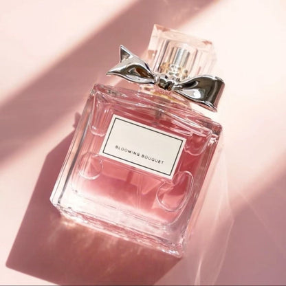 Fragrância de Longa Duração Perfume de Marca de Alta Qualidade 100ML Elegante e calmo Fragrância floral e frutada doce Adequado para encontros