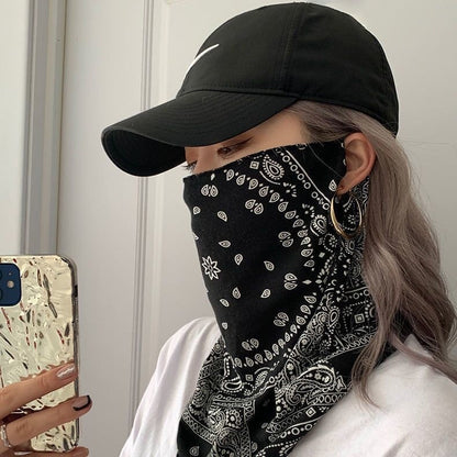 2025 Ear Hanging Sunscreen Mask for Men, Full Face Cashew Sunscreen with Perforated Neck Protection, Riding Face Towel for Moto
