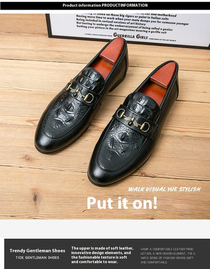 Pointed casual leather shoes for men Korean trend British style loafers small bee leather business dress slip-on feet