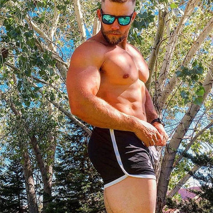 Men Gym Fitness Shorts Bodybuilding sports Jogging shorts Male 2022 Summer Cool Breathable Mesh The big size casual men Shorts