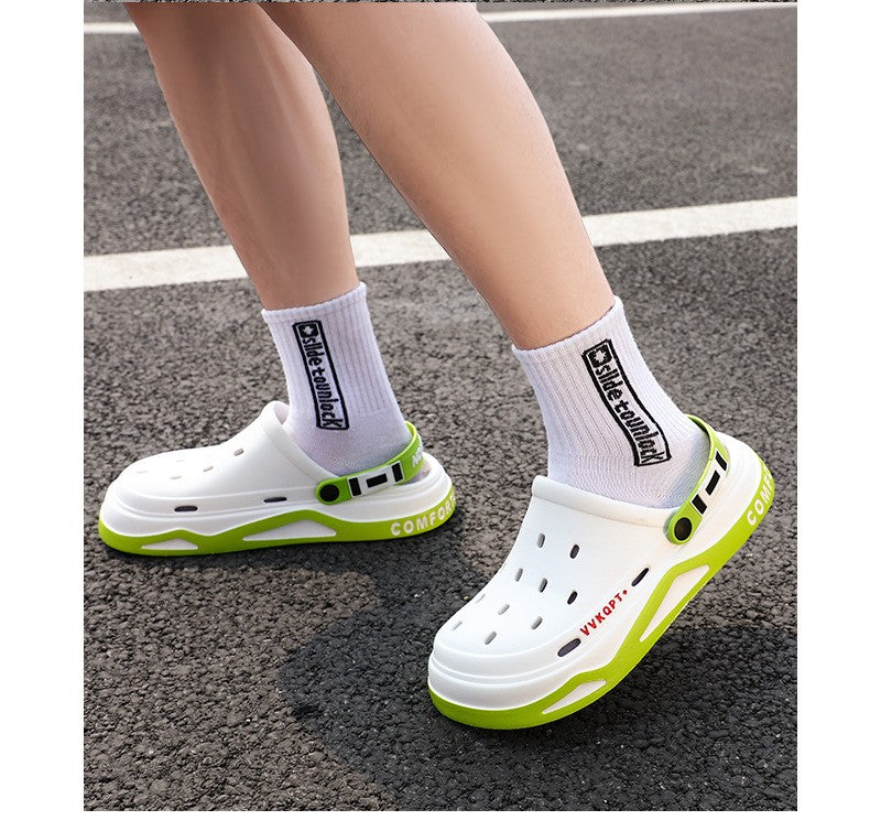 2025 NEW Men Clogs Slippers Fashion Hole Shoes Beach Sandals Indoor House Flats Shoes Lightweight Soft Bathroom Slides