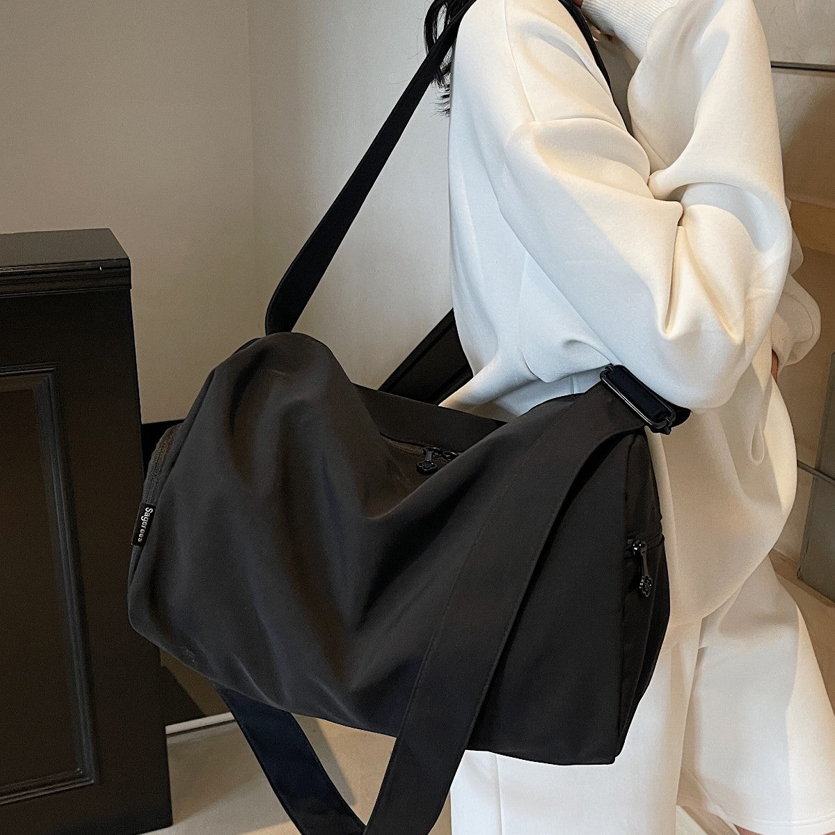 Sports Fitness Bag for Women, Wet and Dry Separation Swimming Bag, Large Capacity Satchel Short-Distance Travel Bag, Travel Luggage Storage Bag, Including Shoe Compartment, Yoga Bag, Work Bag