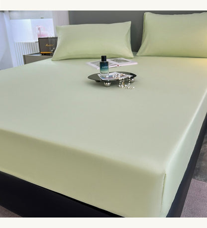 A 3-piece solid-color bed cover and pillowcase set, including 1 bed cover +2 pillowcases (without cores), machine washable