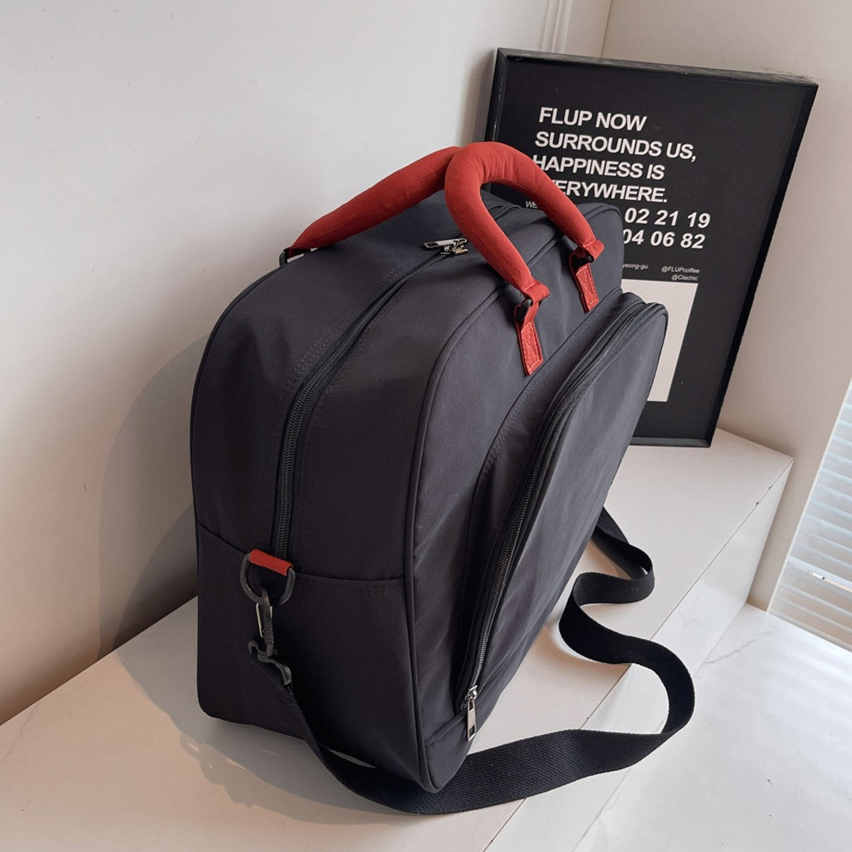 Large-Capacity Short-Distance Travel Bag for Women, Foldable Business Trip Luggage Storage Bag, Lightweight Travel Handbag for Men, Fashionable Yoga Bag for Sports