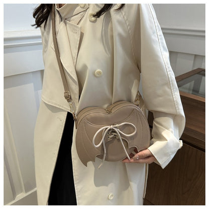 New trendy and personalized wing shoulder bag, versatile ins crossbody shaped bag New trendy and personalized wing shoulder bag,