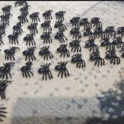 50Pcs Plastic Black Spider Trick Toys Halloween Haunted House Prop Decorations Christmas Children'S Day Gift 2025