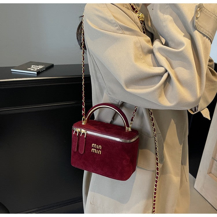 2025 Light Luxury Designer Retro Box Bag Female Korean Version of The Texture One-shoulder Messenger Mini Earphone Lipstick Bag