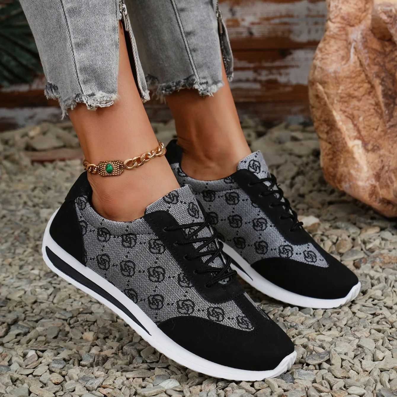 Tênis Feminino Primavera e Verão com Design Respirável Boca Aberta Alças Cruzadas Baixo Confortável Casual para Caminhada Zapatos De Mujer