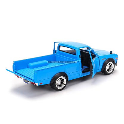 Maisto 1:24 Tokyo MOD Nissan 1973 Datsun 620 Pick-up carro de liga leve modelo artesanato decoração coleção brinquedo ferramenta presente fundição sob pressão