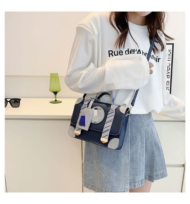 Magic Academy Style Cambridge Bag Handheld Crossbody British Style Postman Bag