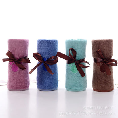 Toalha de Banho para Pets Personalizada Microfibra Super Absorvente Secagem Rápida Macia para Cães Gatos com Estampa de Patas e Nome Bordado