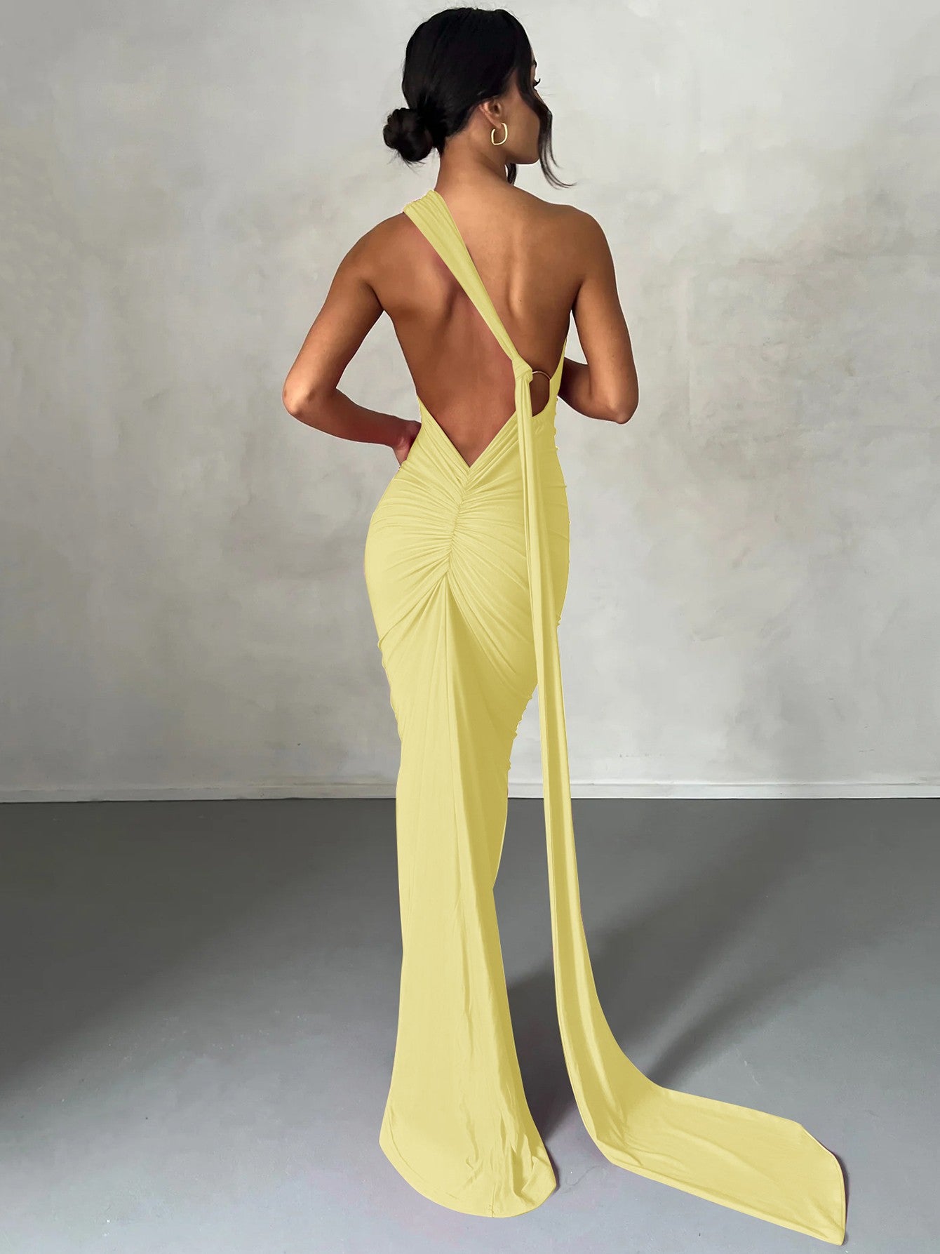 Hugcitar One Shoulder Backless Adjustable Scarf Loop Ruched Sexy Maxi Dress Wome