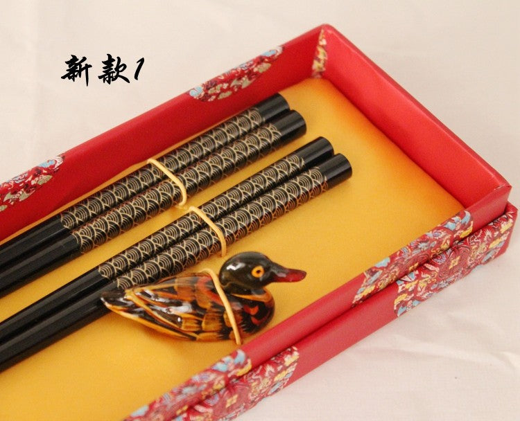 Hashis de madeira 2 pares com descanso características chinesas China Affairs apresenta melhor presente pauzinhos lembrança