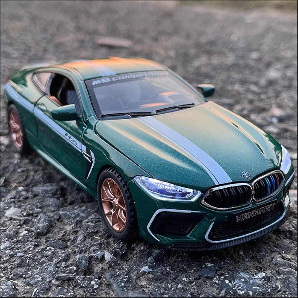1:32 Scale M8 Competition Police Car Model Toy Alloy Diecast Shock Absorption Miniature Vehicles Models for Kids Presents