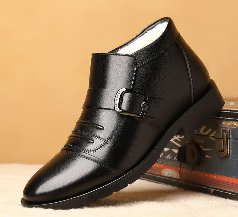 Botas de Neve Masculinas Couro Preto Estilo Britânico Sapatos de Inverno Masculino Casual Pelúcia Grossa Trabalho de Alta Qualidade Antiderrapante Forro de Lã Moda