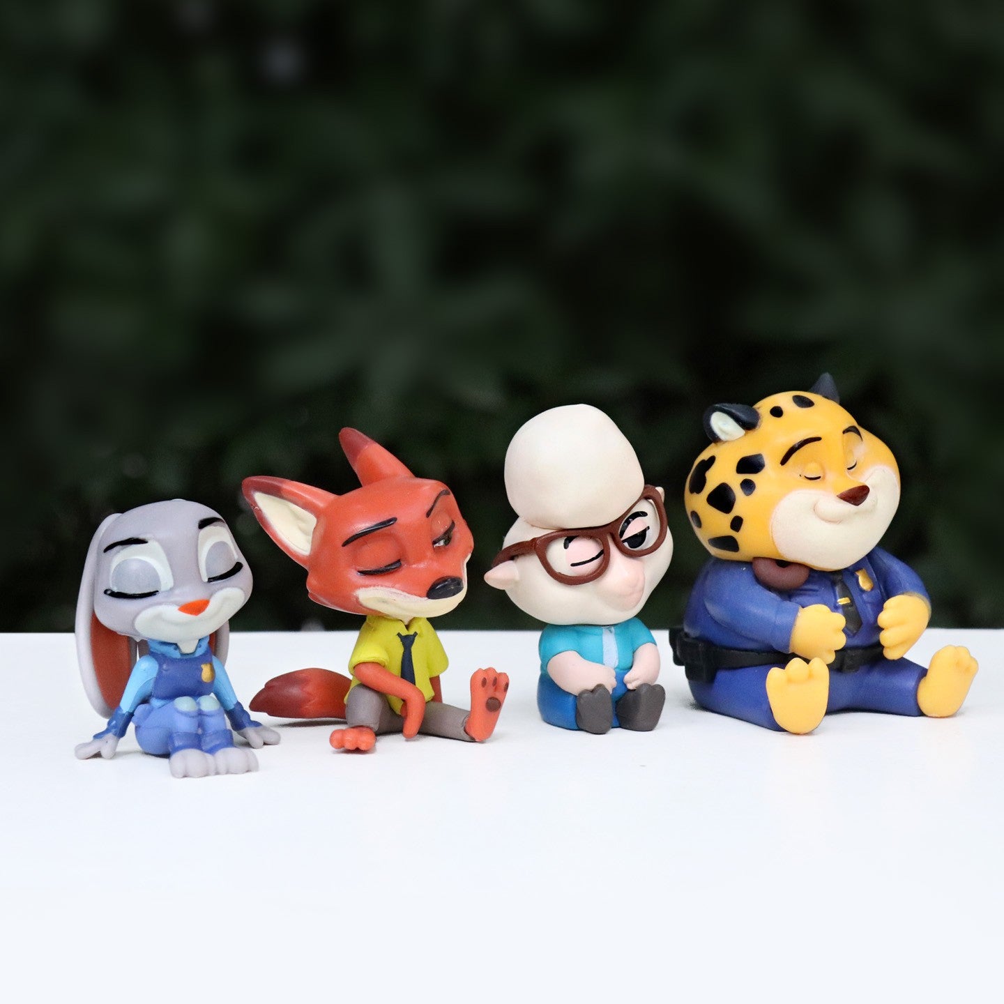 Série Zootopia Desenho Animado Fofo Boneco 'Sentado Quietamente' Modelo Artesanal de Mesa Decoração de Carro Pequenos Enfeites Figuras Colecionáveis