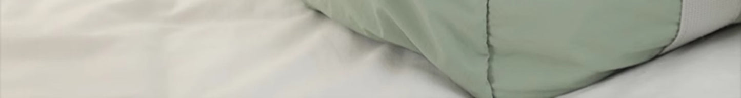 Waterproof Foldable Travel Duffle Bag Large Capacity Carry On Tote Luggage Storage Bag with Multiple Pockets