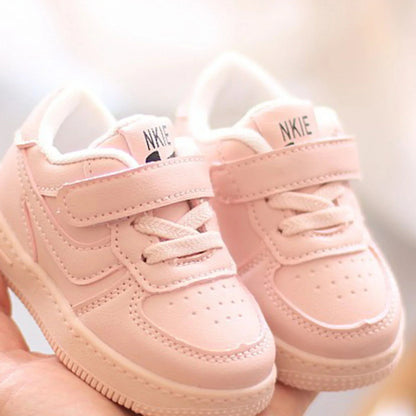 Children's Fashion Sneakers New Kids White Non-slip Casual Shoes Boys Girls Breathable Sneakers Toddler Outdoor Sports Shoes