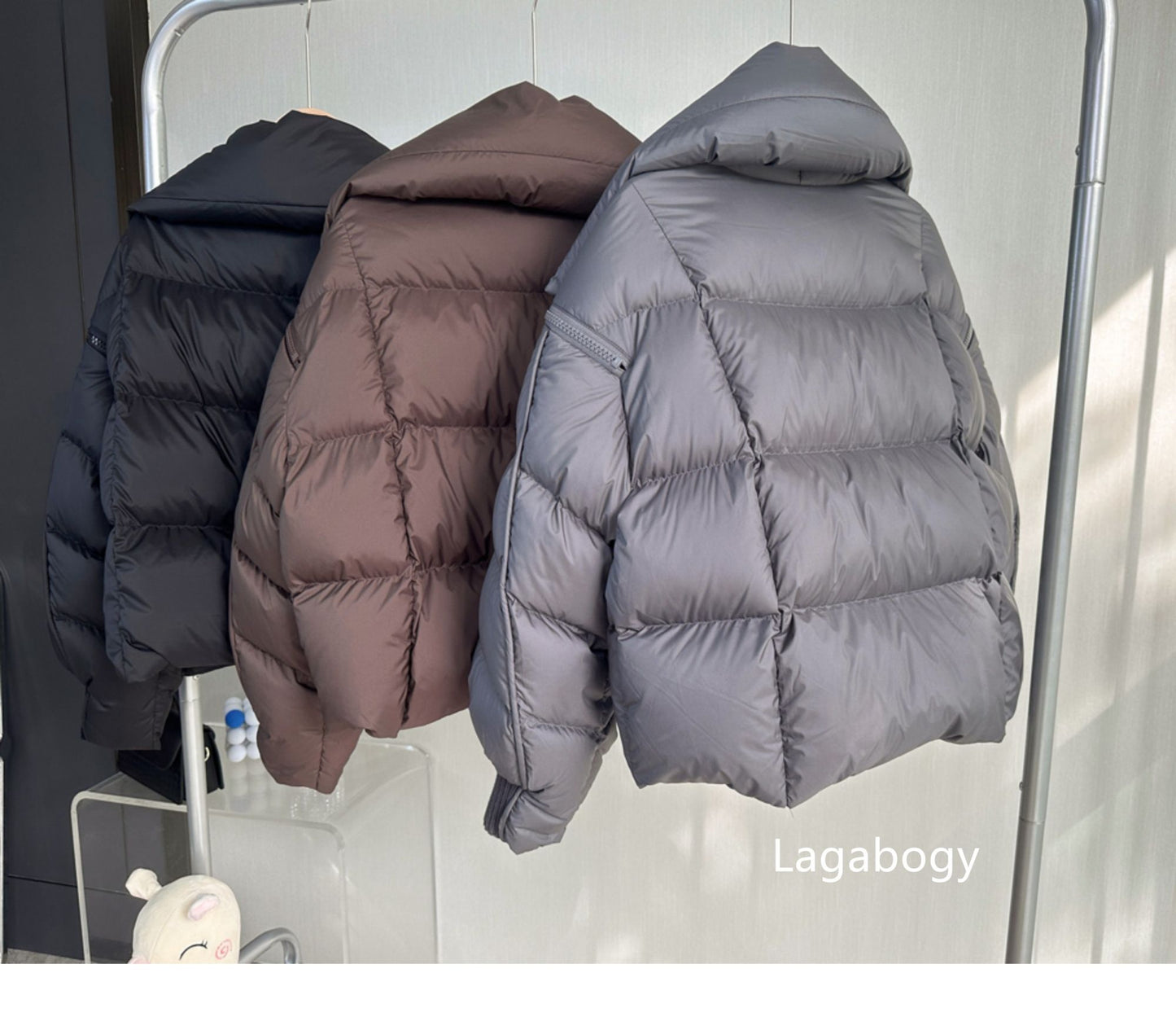 Lagabogy 2025 Winter Puffer Jacket Women Short 90% White Duck Down Coat Female Streetwear Warm Parkas Removable Sleeves Outwear