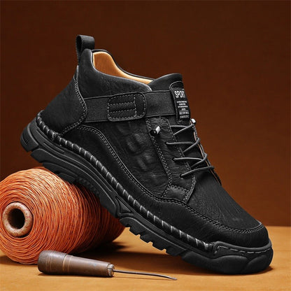 Italian Men's Outdoor Walking Boots Casual Leather Comfy Designer Driving Flats Fashion Vintage Handmade Thick Bottom Sneakers