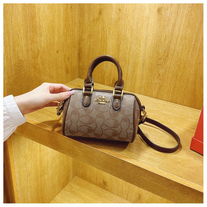 Classic Retro Boston New Small Bag Casual and Versatile Temperament Good Look Popular Hot Style Crossbody Bag