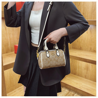 Classic Retro Boston New Small Bag Casual and Versatile Temperament Good Look Popular Hot Style Crossbody Bag