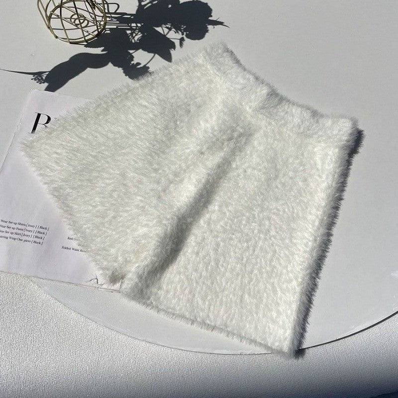 Women's Autumn Winter Faux Mink Hair Shorts Sweet Soft High Waist Slim Hairy Elasticity Shorts Fashion Knitting Homewear Shorts