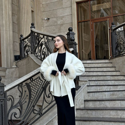 Casacos Curtos de Lã Elegantes com Cadarço Sólido Lapela Solta Cinto Peludo Manga Longa Jaqueta Feminina 2025 Outono Inverno Lady Chique Cardigãs