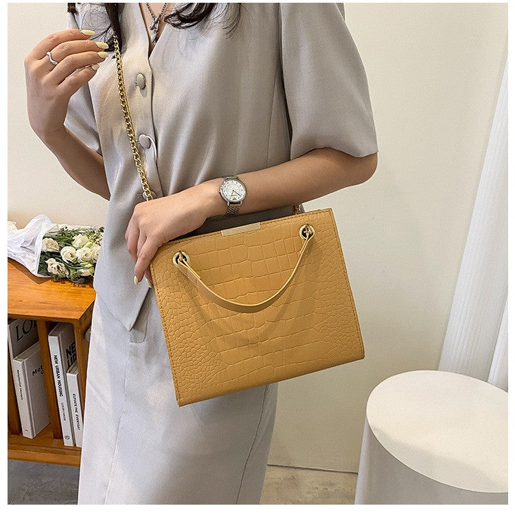 2025 Fashion Luxury Female Crossbody Bags for Women Designer Shoulder Bag Chain Solid Color Messenger Bag Handbags