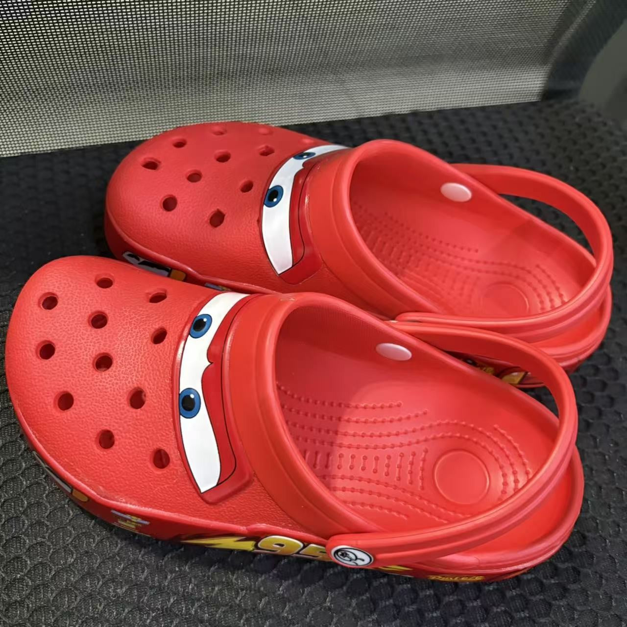 Chinelo Sólido de Desenho Animado Hot Anime Disney McQueens Pixar Impermeável Sandálias Casuais Respiráveis Sapatos Eva com Tira no Tornozelo Presentes