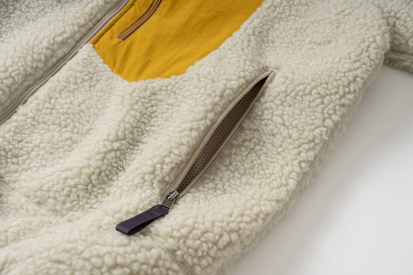 Pata Outdoor Windproof Hiking Fleece Jacket Imitation Lamb Wool Stand Collar Zipper Fleece Jacket Polar Fleece Warm Couple Coat