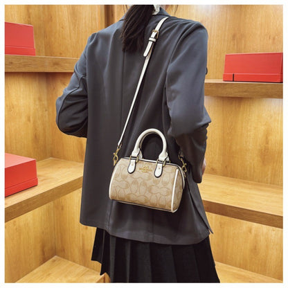 Classic Retro Boston New Small Bag Casual and Versatile Temperament Good Look Popular Hot Style Crossbody Bag