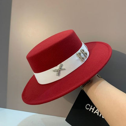 2022 new oversized edge flat top hat retro French felt hat outdoor sun hat women's big-brimmed fedora hat