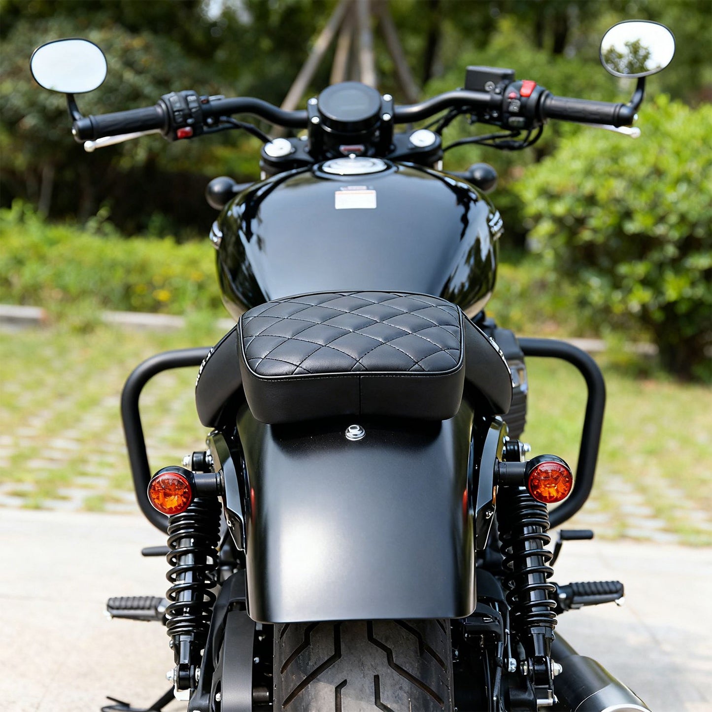 Para capa de assento de motocicleta universal, 8 ventosas roxas padrão diamante preto PU couro almofada antiderrapante conforto
