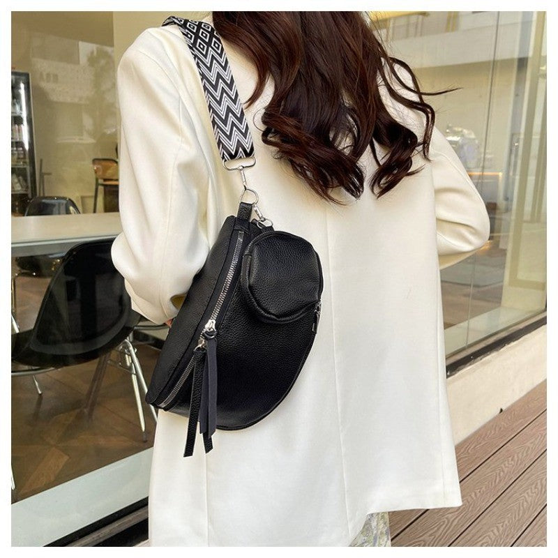 2025Casual solid color commuter bag simple western style street style fashion crossbody chest bag travel waist bag two-piece set
