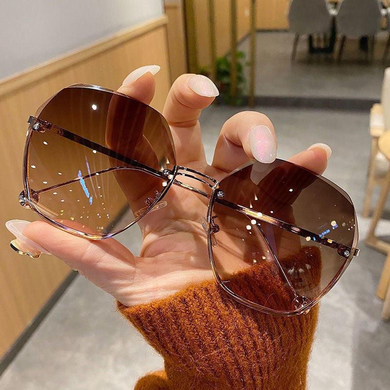 Higody Fashion Women Oversized Sunglasses Gradient Plastic Brand Designer Eyewear Female Sun Glasses UV400 Lentes De Sol Mujer