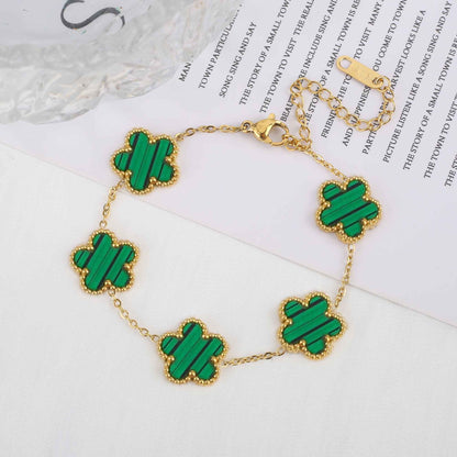 Pulseira Clássica de Aço Inoxidável de Luxo Feminina Ajustável com Cinco Flores para Mulheres Novas Joias da Moda para Festas Presentes Trevo