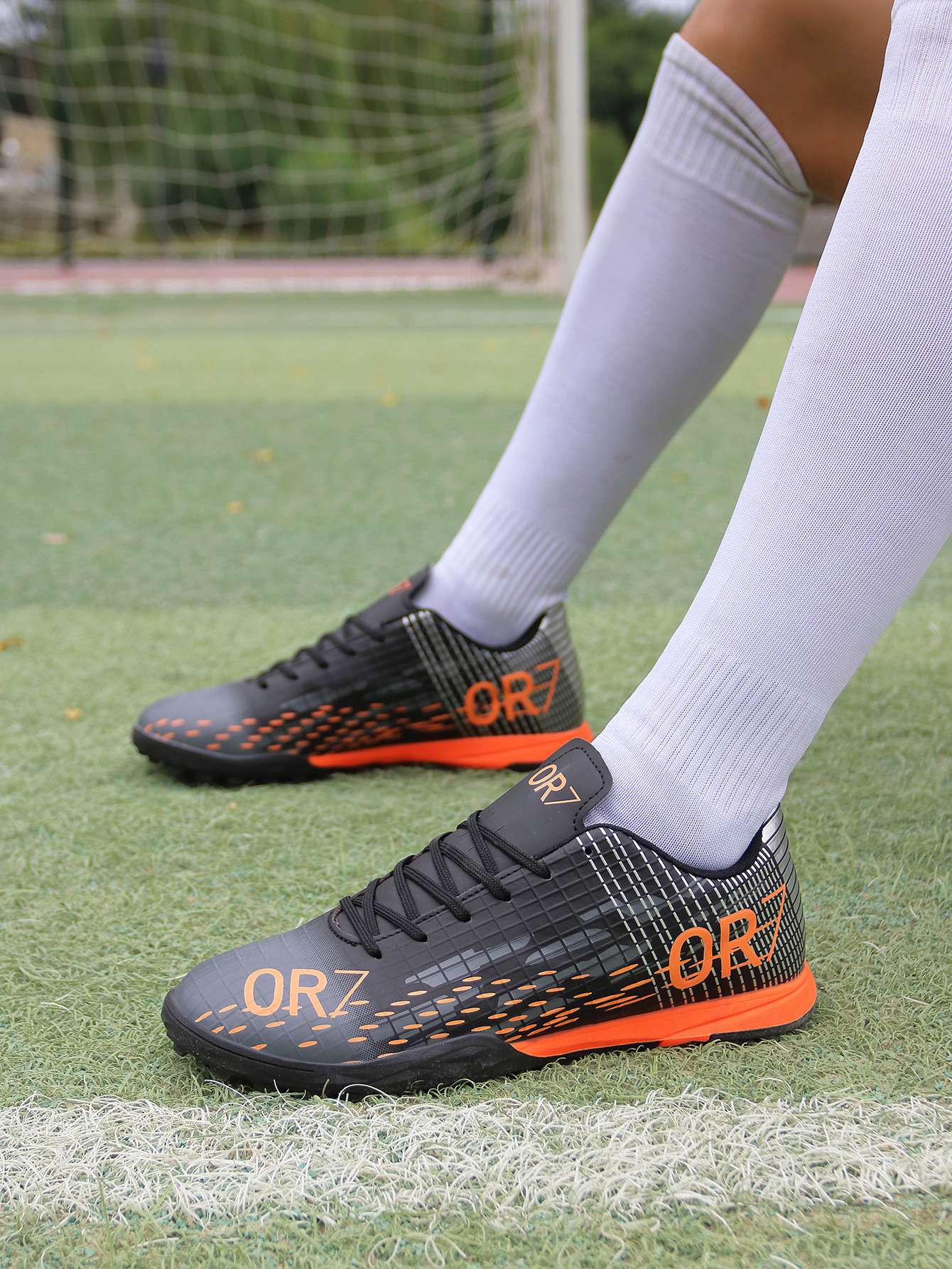 TF/FG Football Field Boots Original Men Women Studded Football Shoes Turf Match Ultralight Soccer Shoes Cleats Unisex Resistant