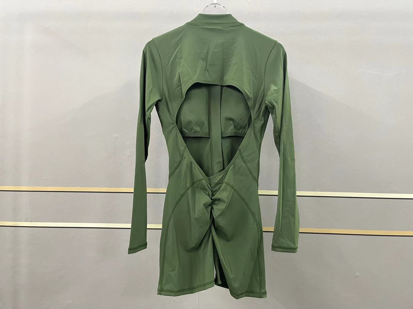 V Back Scrunch One-Piece Suit Push Up Sports Jumpsuit Woman Fitness Zipper Overalls Workout Rompers Women Gym Bodysuits Female