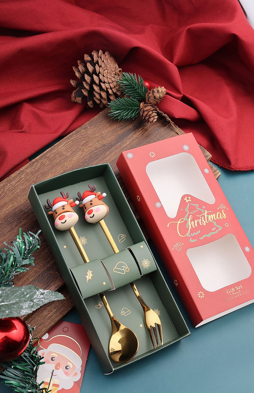 Warm Christmas Gift! Creative Santa Doll Dessert Spoon Fork 2-Piece Set Portable Tableware in Gift Box Sweet Surprise Friends