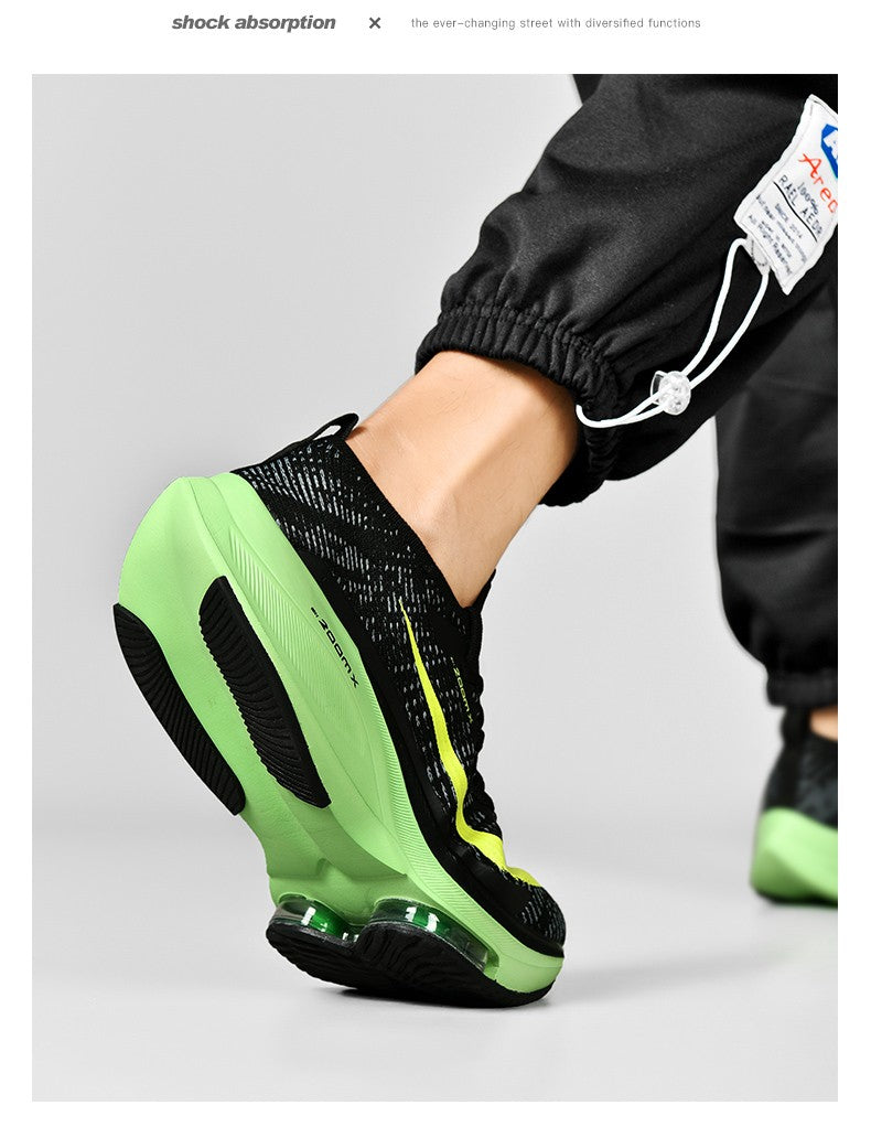 Tênis de Corrida Masculino Respirável Amortecimento de Corrida ao Ar Livre Tênis de Caminhada Tênis de Luxo para Casais Sapatos Antiderrapantes de Malha para Todo-Terreno